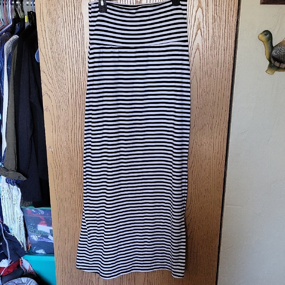 Lily Star Black & White Striped Maxi Skirt With Fold Down Waist Sz XL